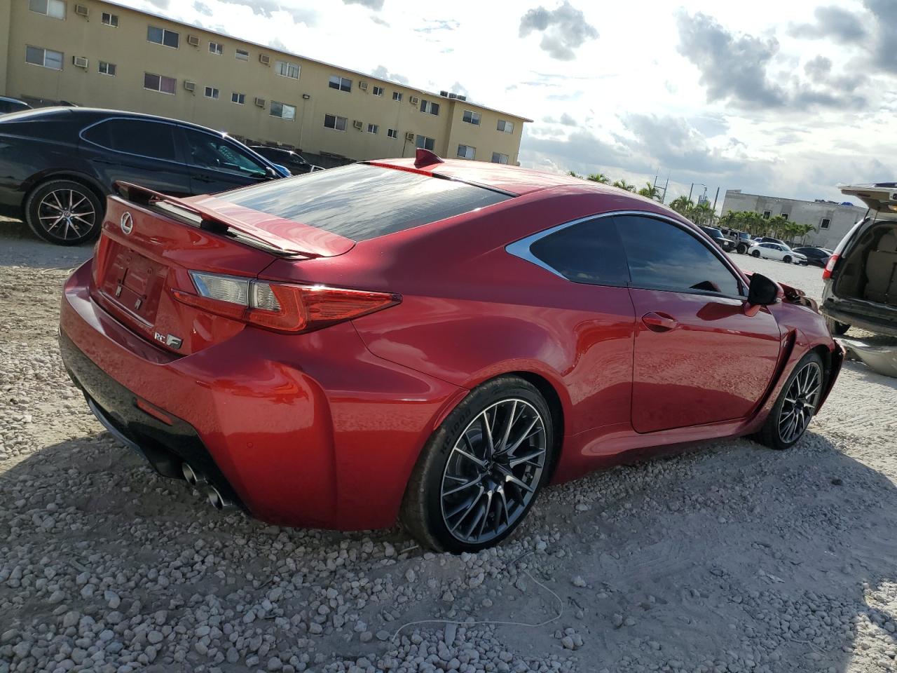 2017 Lexus RC - Image 3
