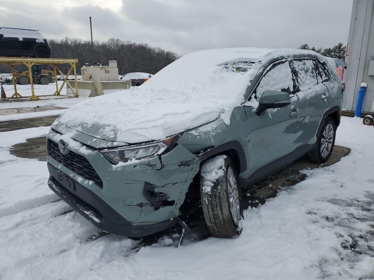 VIN 2T3A1RFV9LW136913 2020 TOYOTA RAV4 no.1