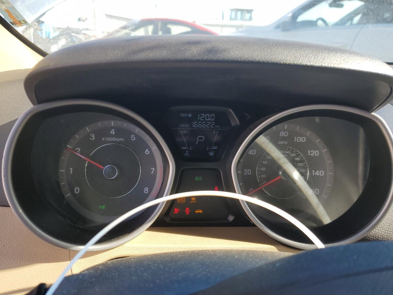 2013 Hyundai Elantra - Image 9