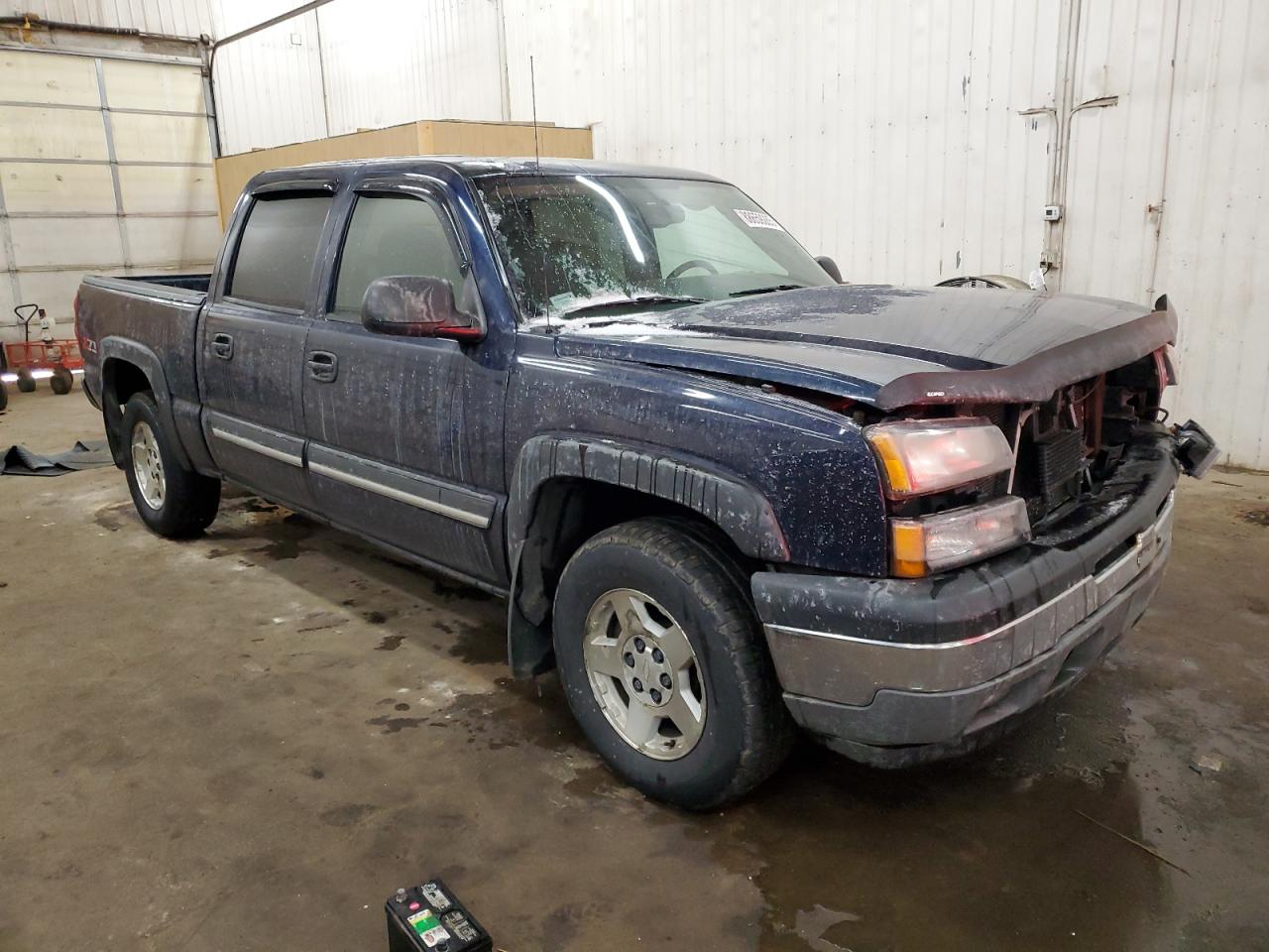 2005 Chevrolet Silverado - Image 4