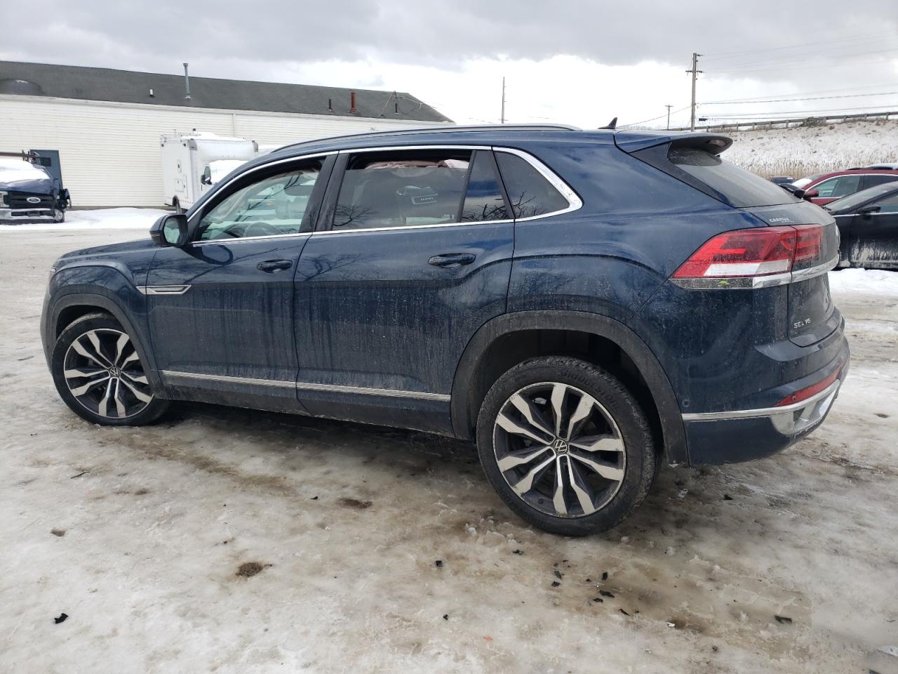 2021 Volkswagen Atlas - Image 2
