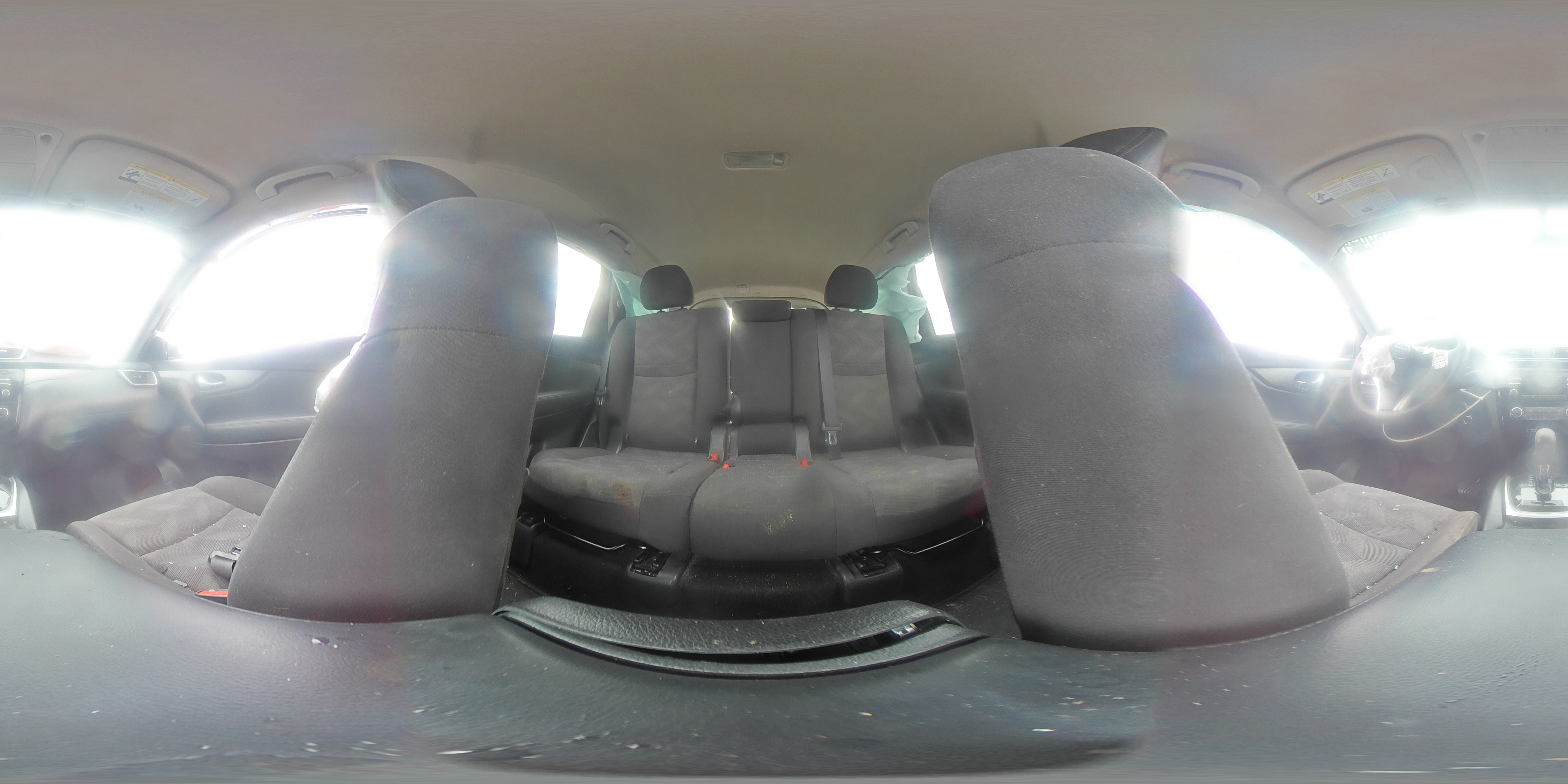 2016 Nissan Rogue - Image 13