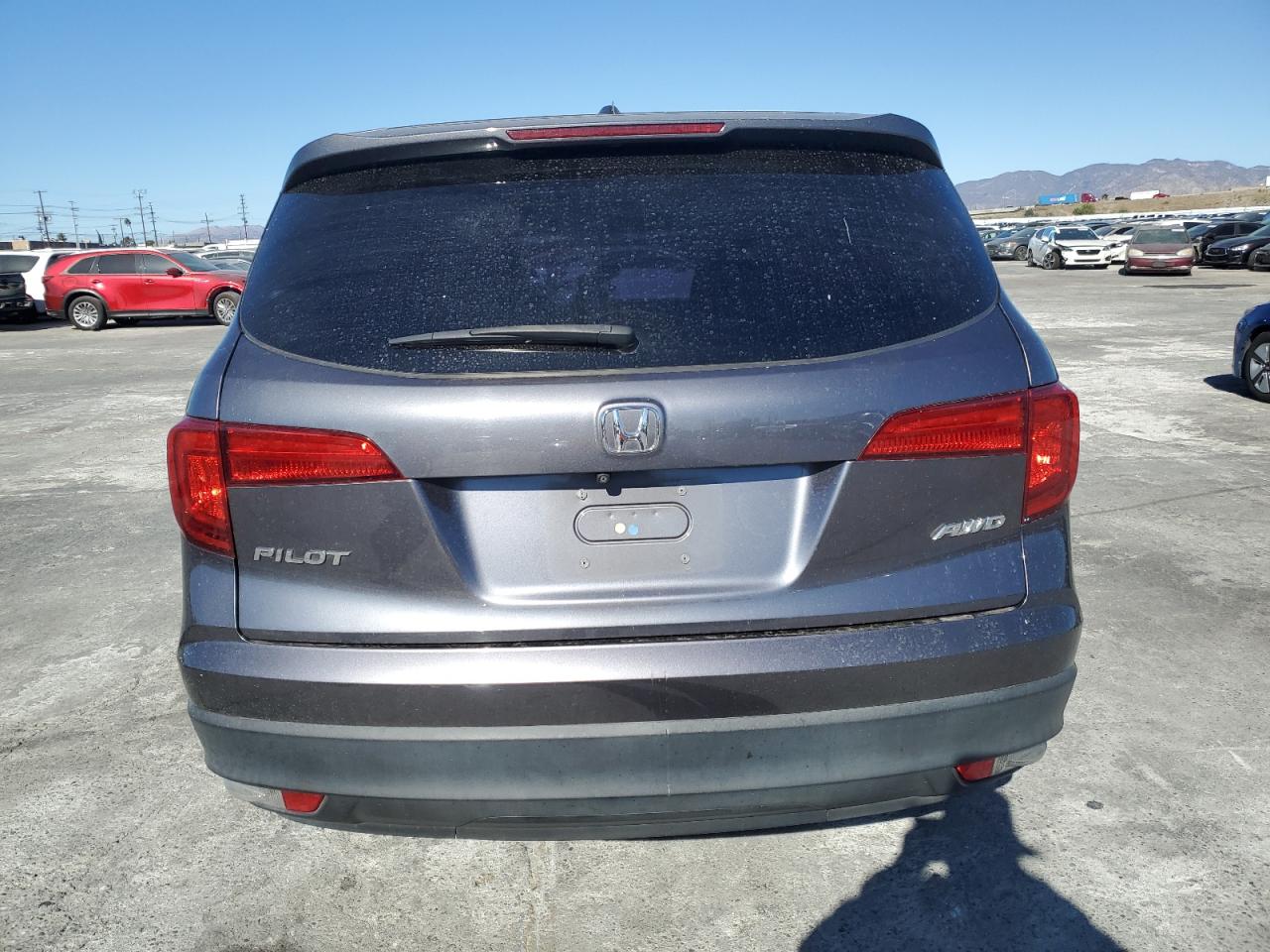 VIN 5FNYF6H55HB019418 2017 HONDA PILOT no.6