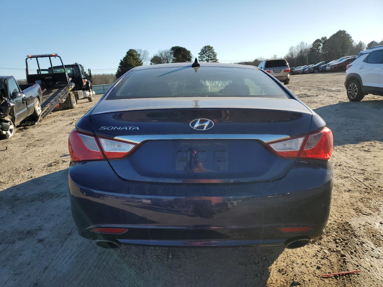 2011 Hyundai Sonata - Image 6