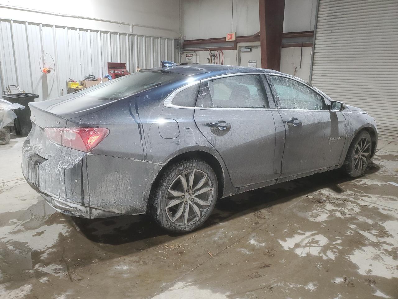2017 Chevrolet Malibu - Image 3