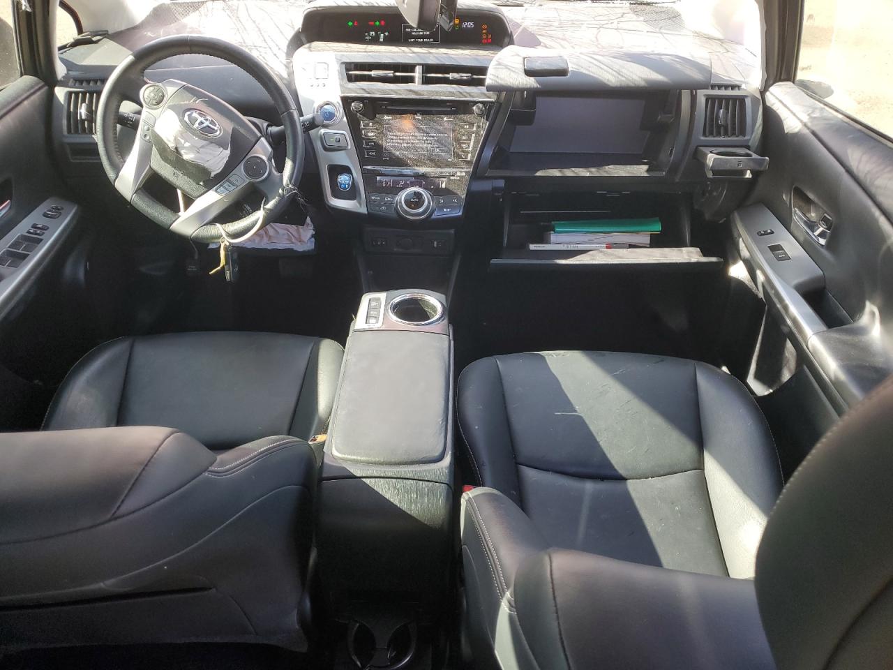 2017 Toyota Prius - Image 8
