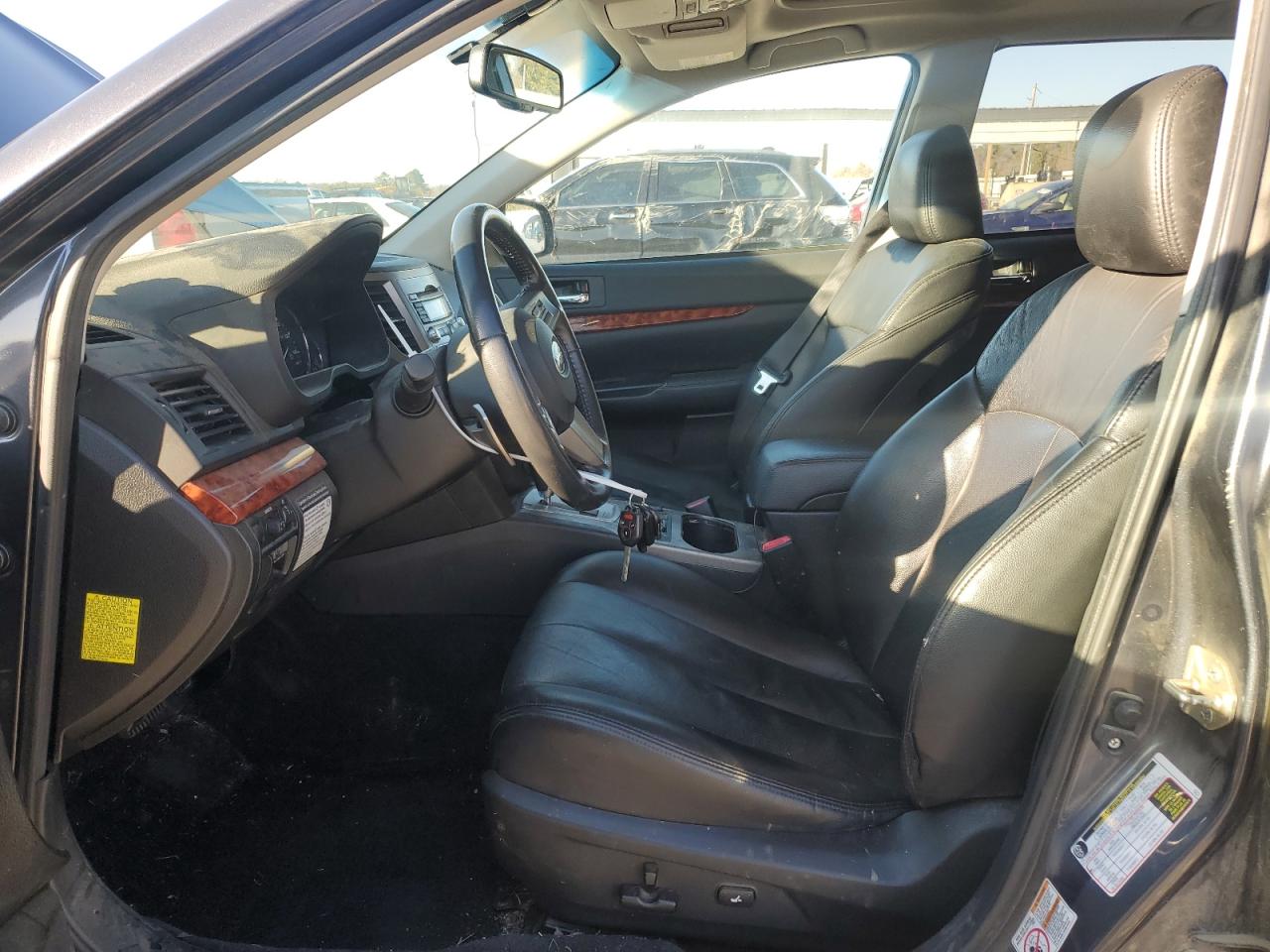 2010 Subaru Outback - Image 7