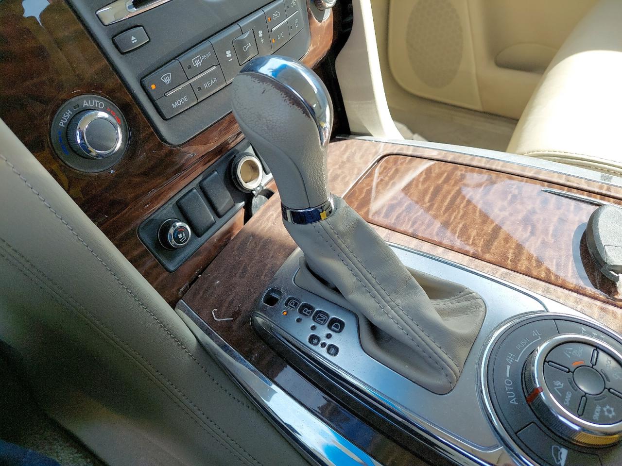 JN8AY2NY8E9061479 - 2014 Nissan Patrol - #87517475