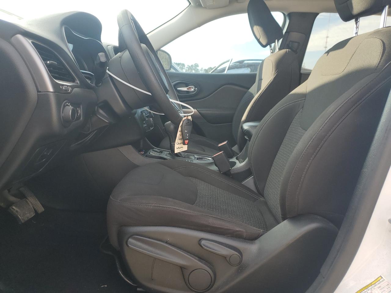 2020 Jeep Grand Cherokee - Image 7