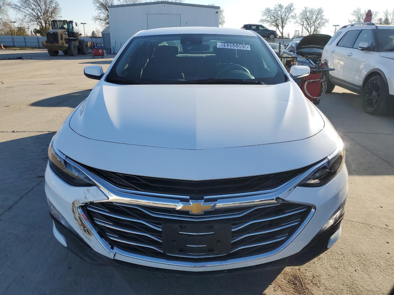 2023 Chevrolet Malibu - Image 5