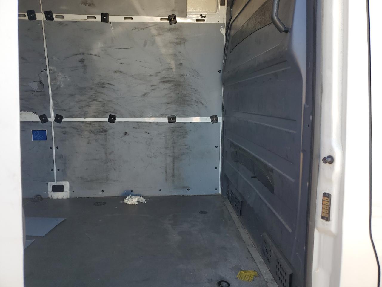 2019 Mercedes-Benz Sprinter - Image 11