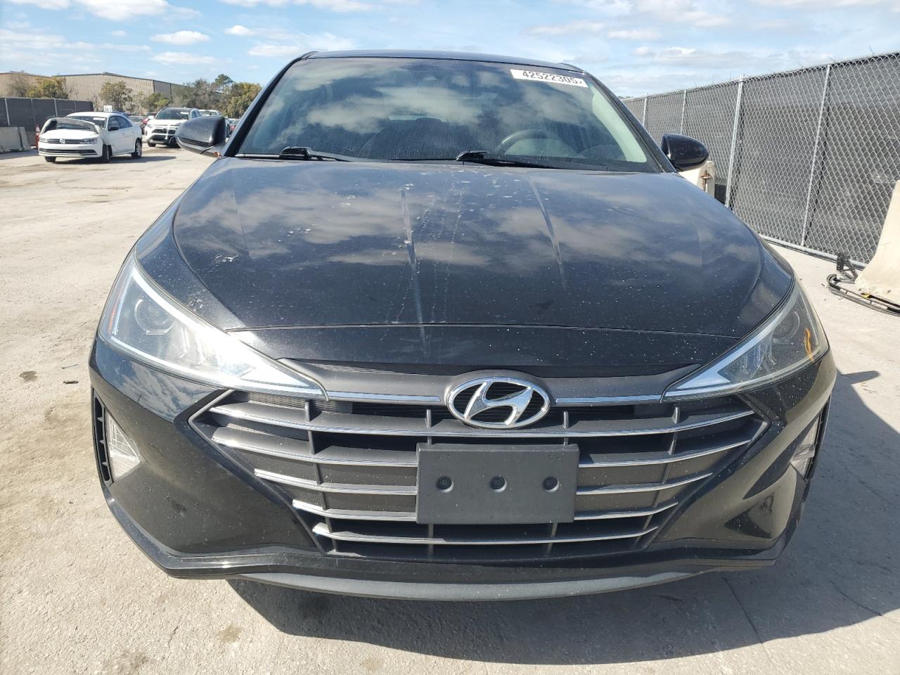 2020 Hyundai Elantra - Image 5