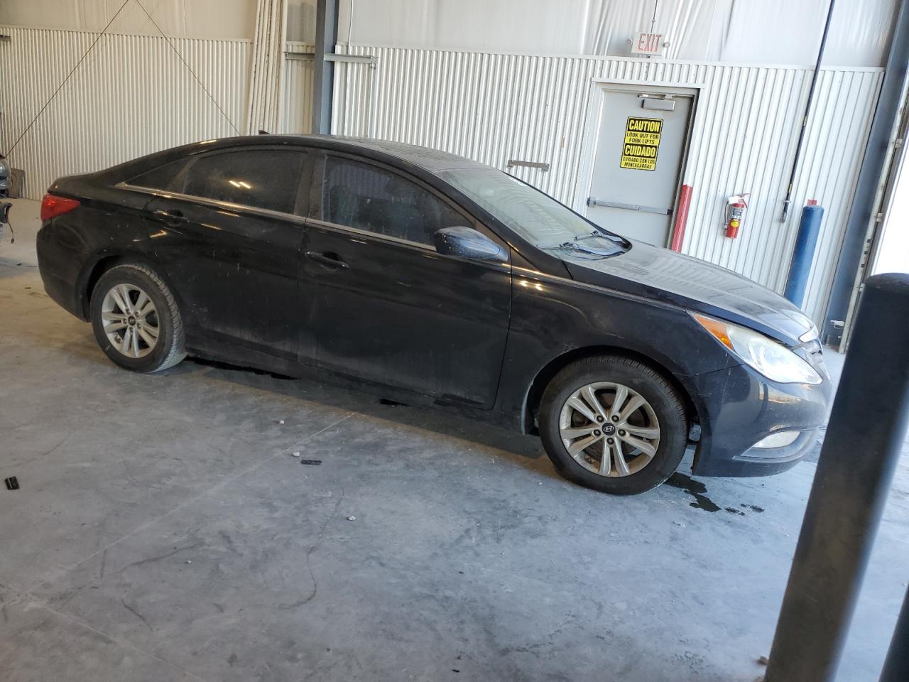 2013 Hyundai Sonata - Image 4