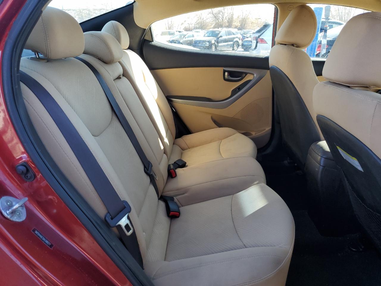 2013 Hyundai Elantra - Image 10