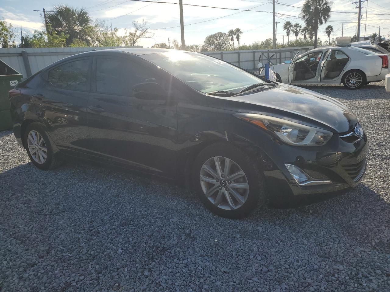 2016 Hyundai Elantra - Image 4