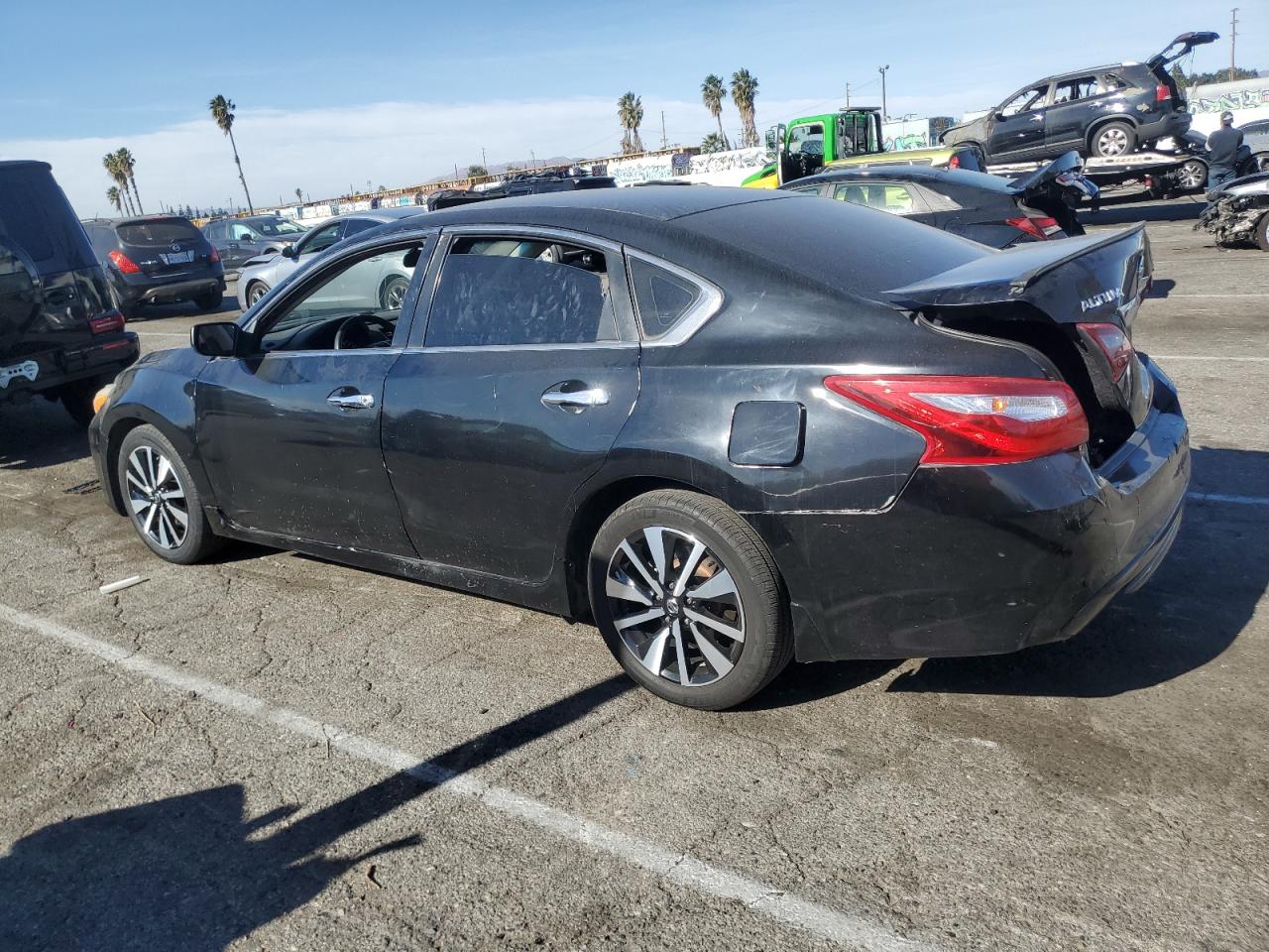 VIN 1N4AL3AP2JC137214 2018 NISSAN ALTIMA no.2