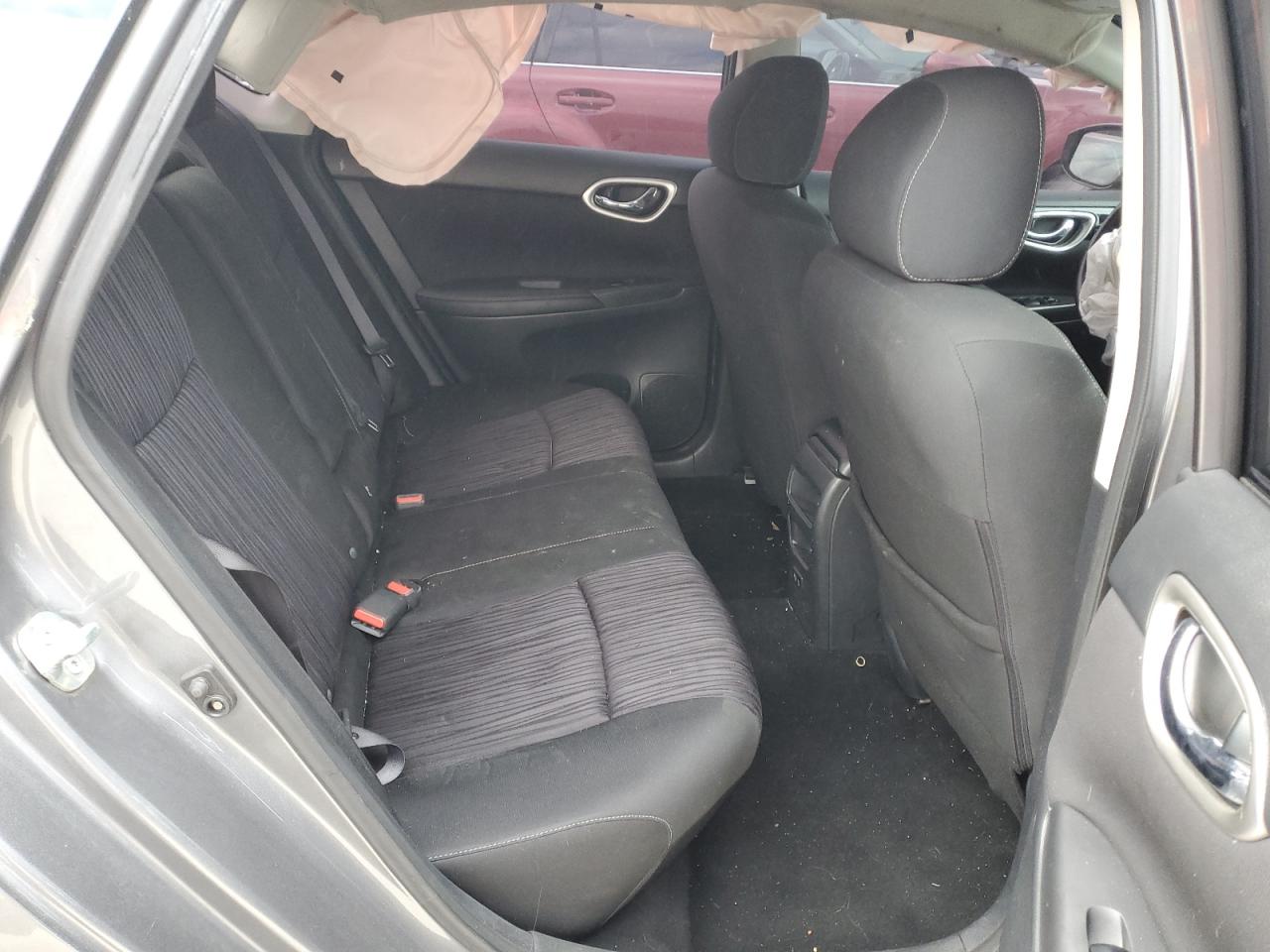 2019 Nissan Sentra - Image 10