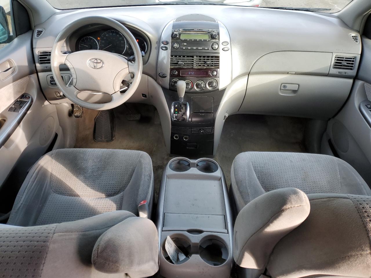 2006 Toyota Sienna - Image 8