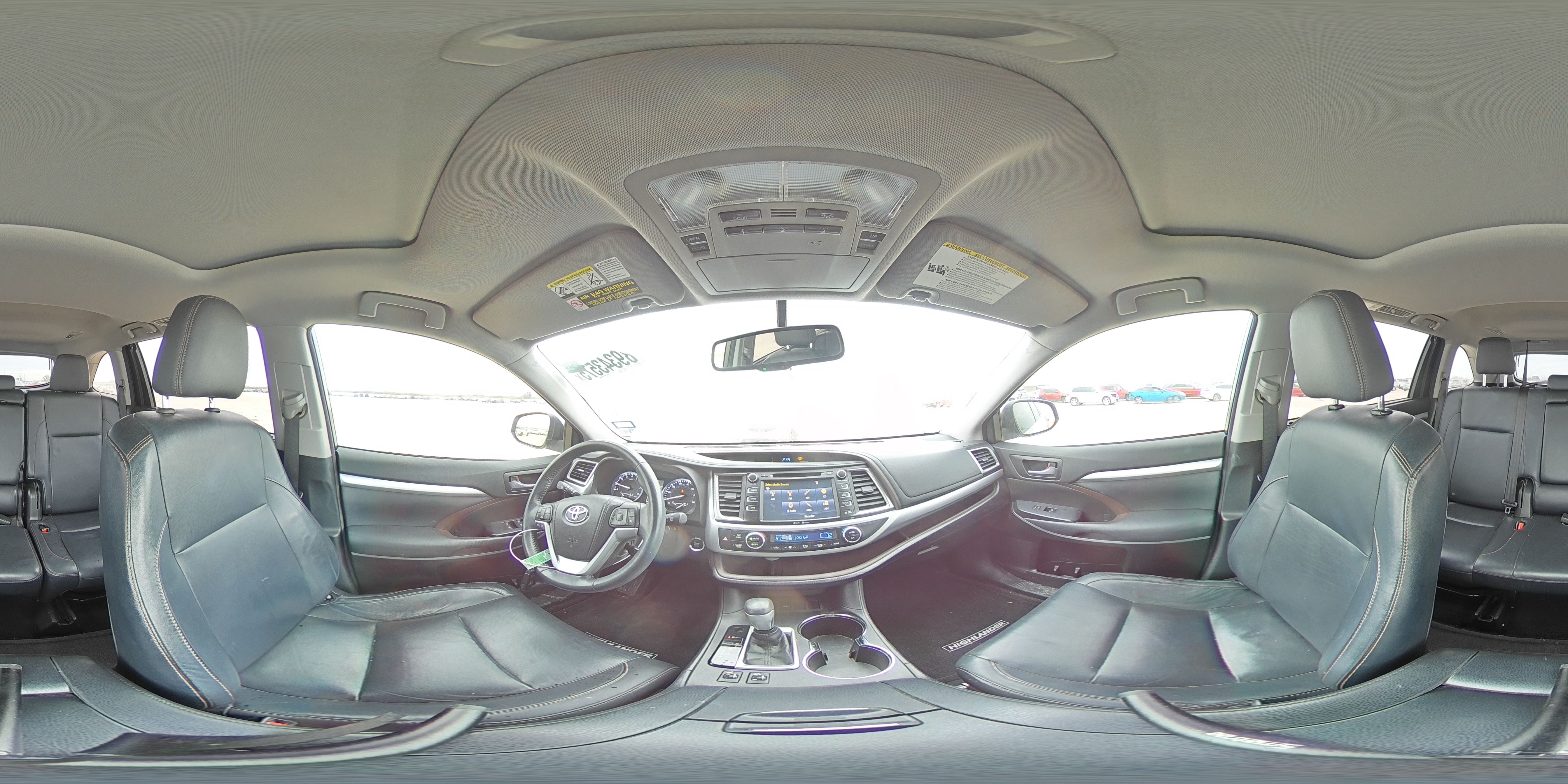 2015 Toyota Highlander - Image 12