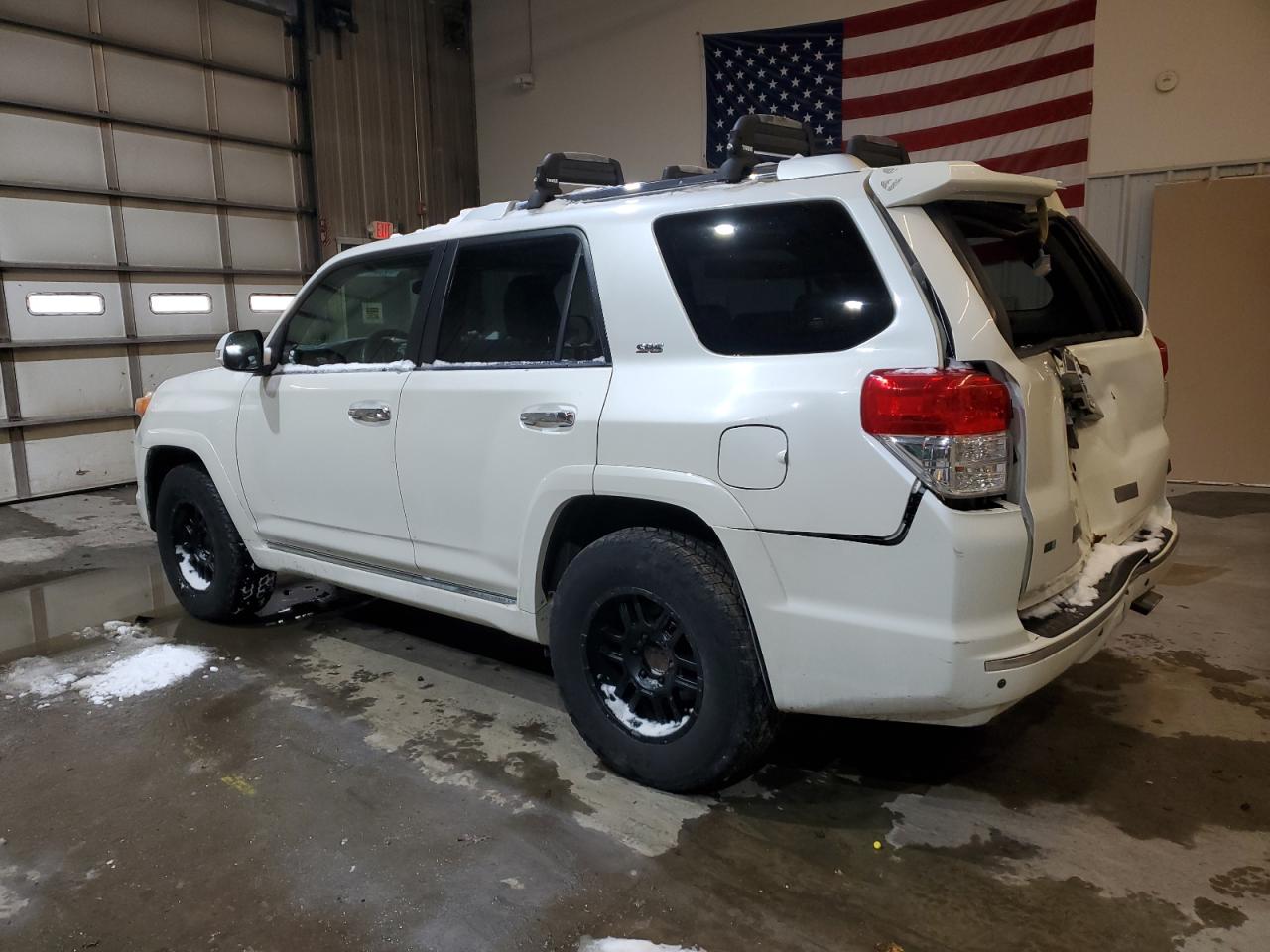 2010 Toyota 4Runner - Image 2