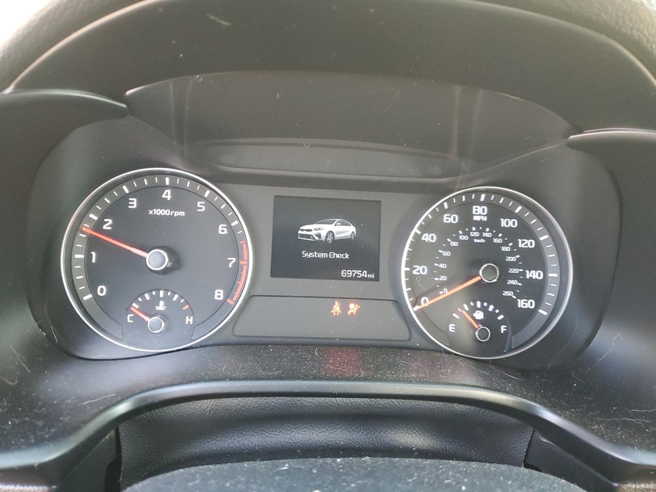 2021 Kia Forte - Image 9