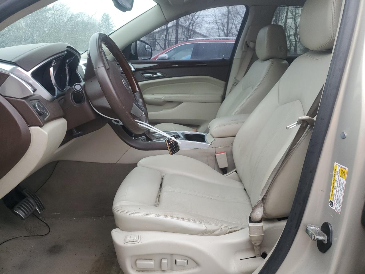 2010 Cadillac SRX - Image 7
