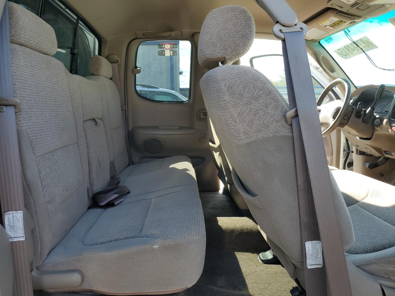 2000 Toyota Tundra - Image 10