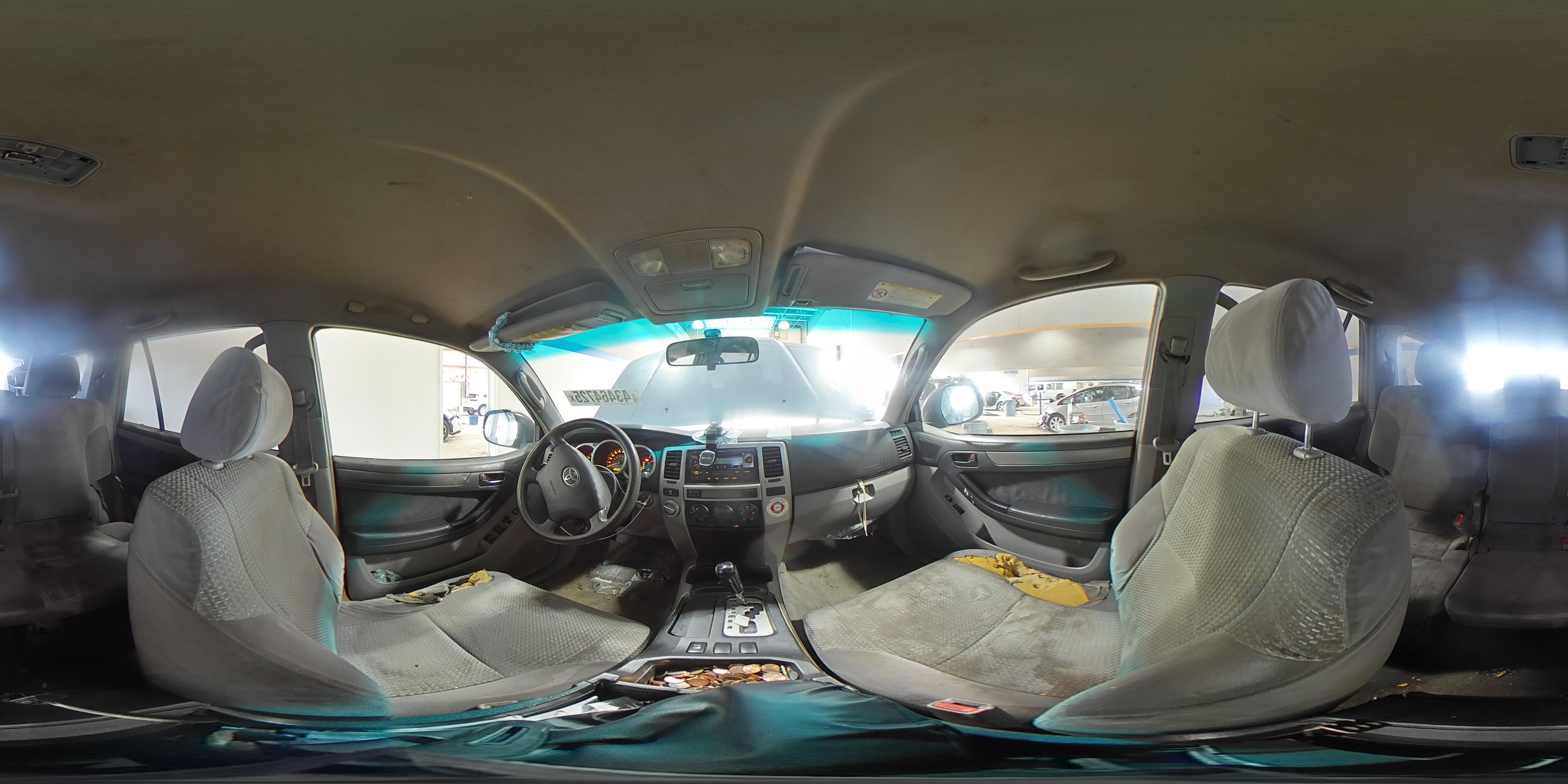 2004 Toyota 4Runner - Image 13