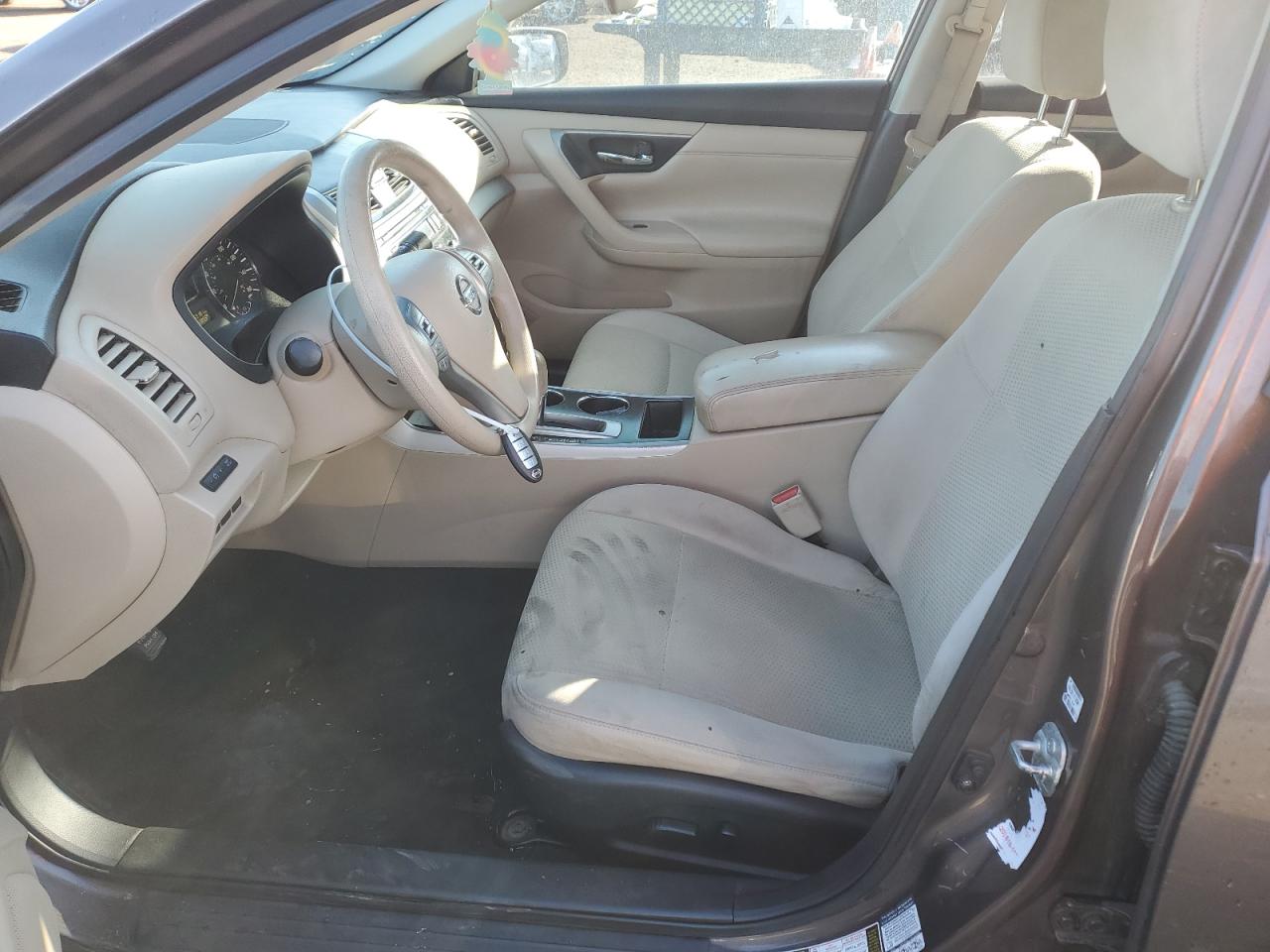 2015 Nissan Altima - Image 7