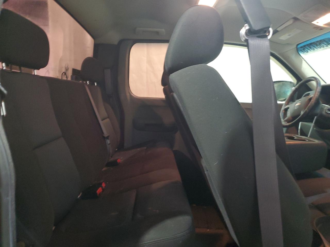 2011 GMC Sierra - Image 10