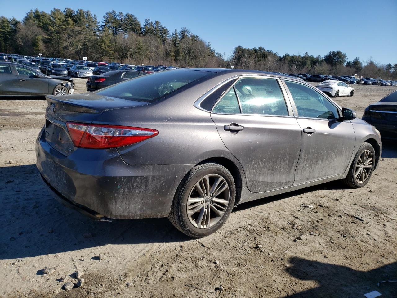 2016 Toyota Camry - Image 3