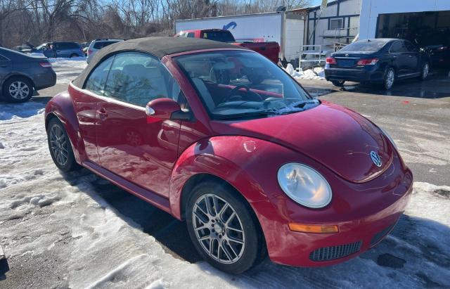 2010 Volkswagen New Beetle 