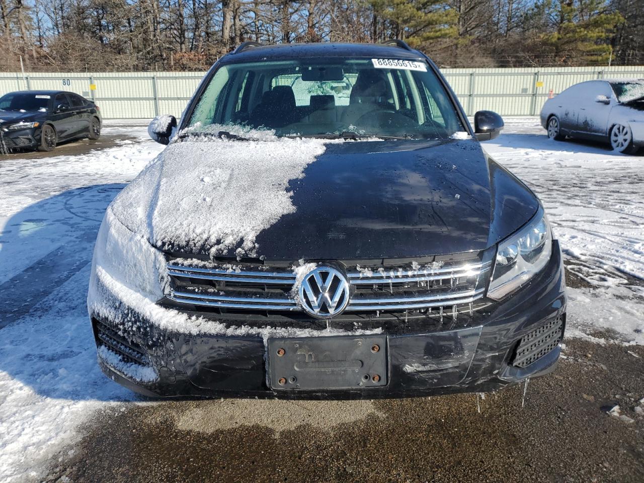 2017 Volkswagen Tiguan - Image 5