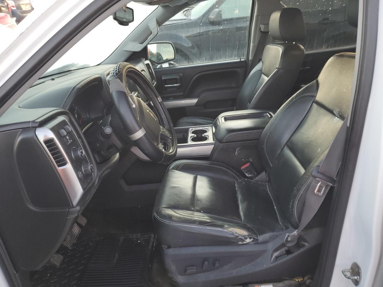 2015 Chevrolet Silverado - Image 7