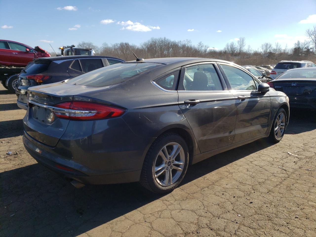 VIN 3FA6P0H72JR283063 2018 FORD FUSION no.3