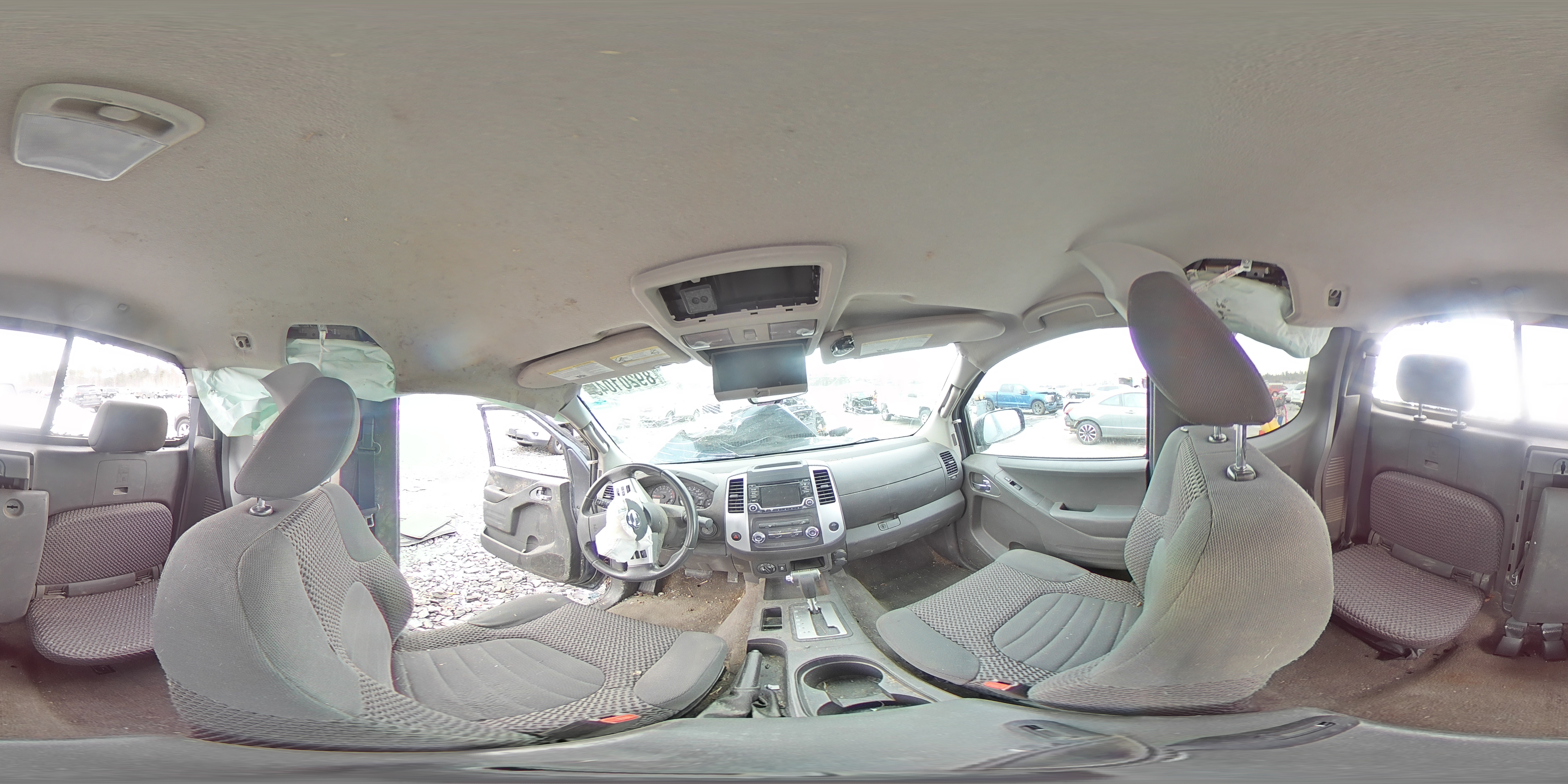 2015 Nissan Navara (Frontier) - Image 13