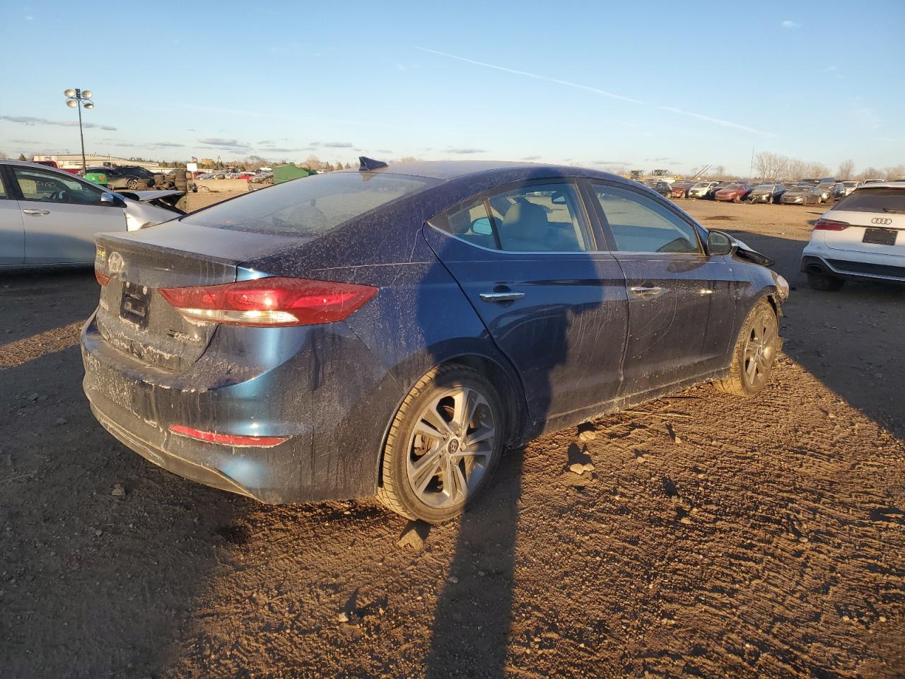 2017 Hyundai Elantra - Image 3