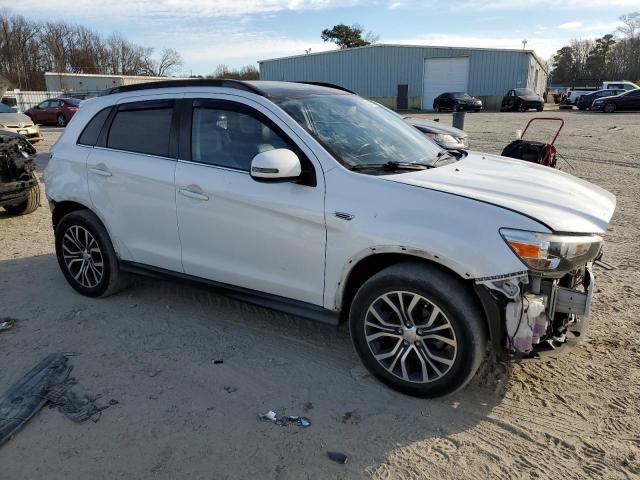  MITSUBISHI OUTLANDER 2017 Biały