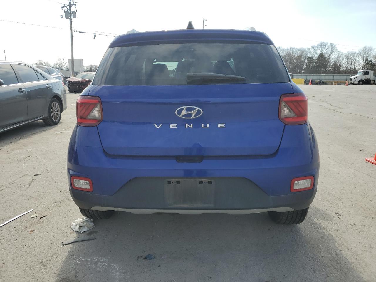 2022 Hyundai Venue - Image 6