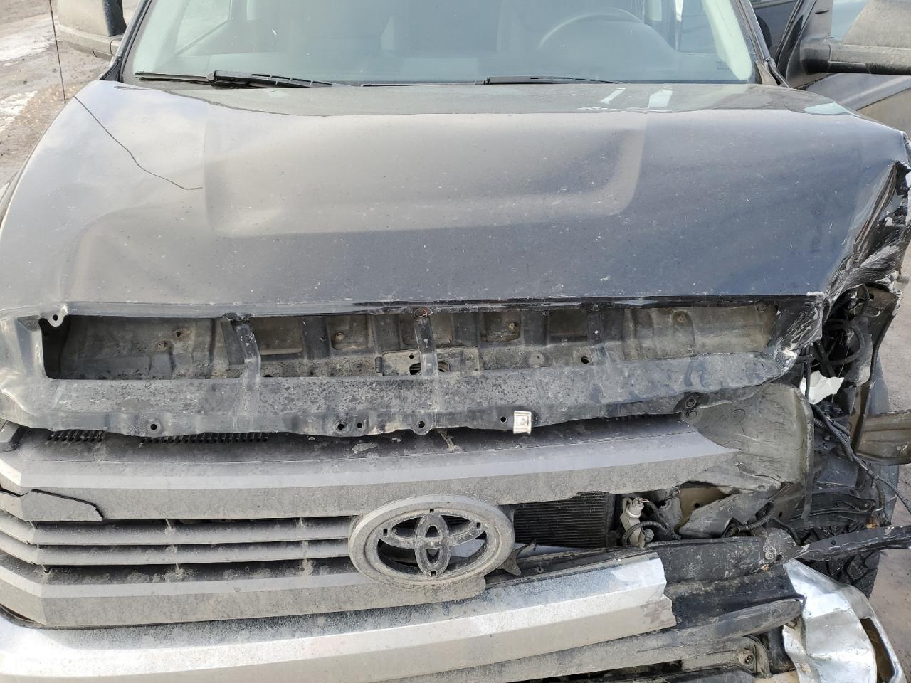 2015 Toyota Tundra - Image 11