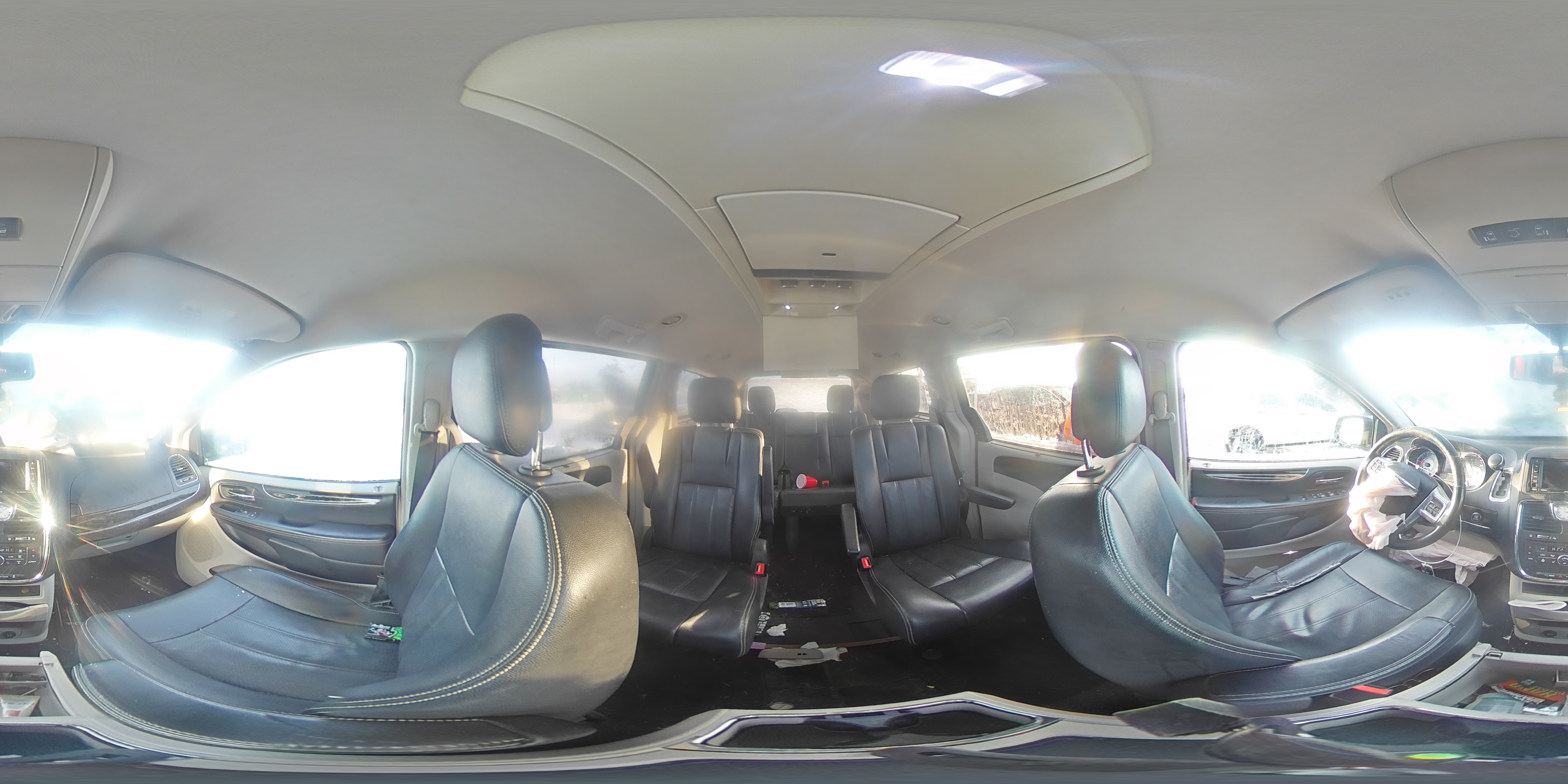 2013 Chrysler Town & Country - Image 14