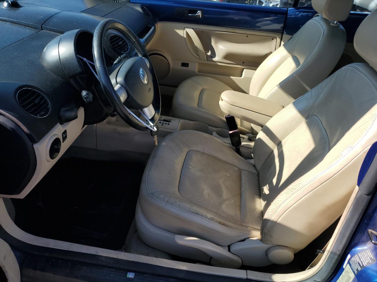 2007 Volkswagen Beetle - Image 7