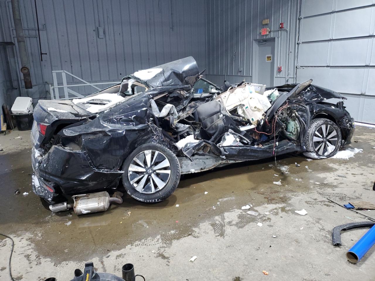 2019 Nissan Altima - Image 3