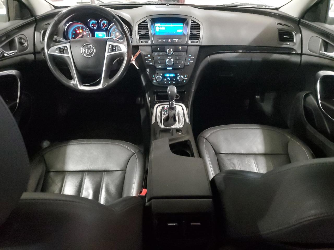 2011 Buick Regal - Image 8