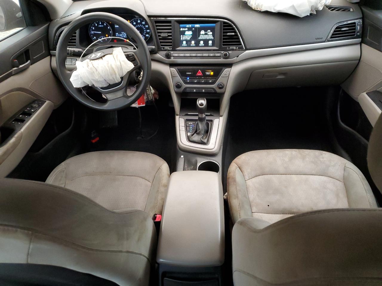 2017 Hyundai Elantra - Image 8