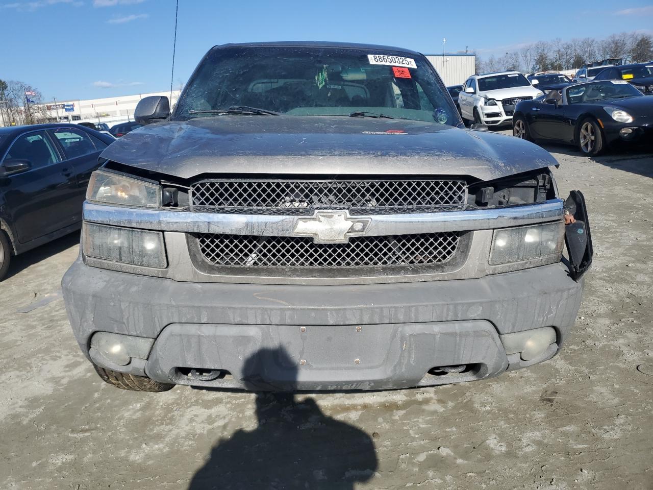 2002 Chevrolet Avalanche - Image 5