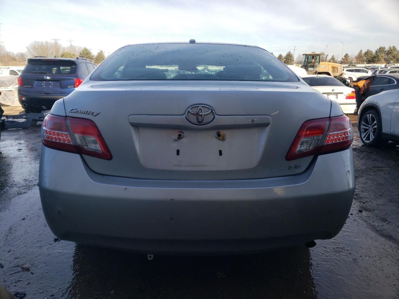 2011 Toyota Camry - Image 6