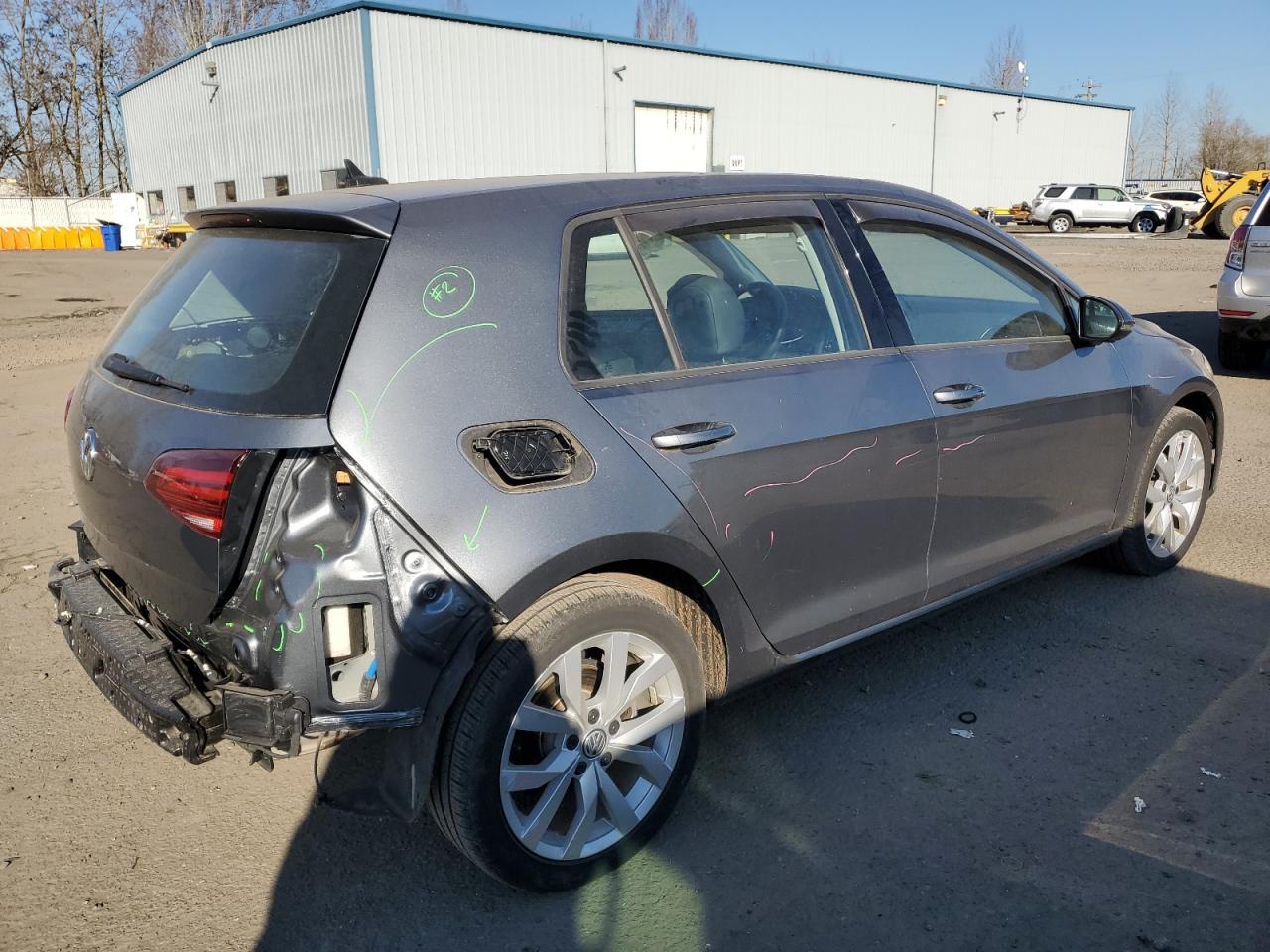 2019 Volkswagen Golf - Image 3