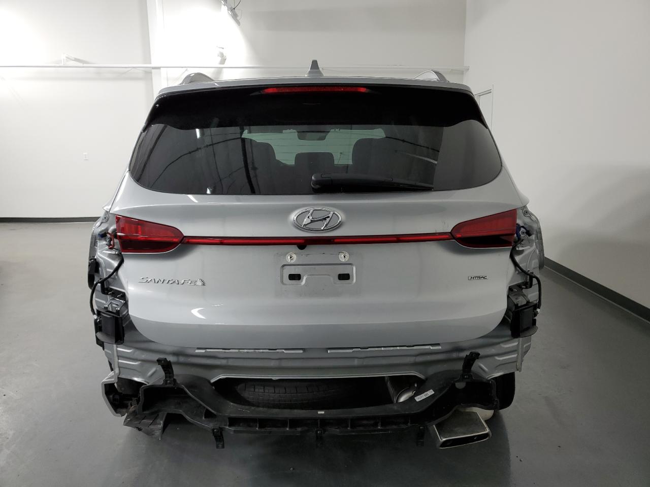 2023 Hyundai Santa Fe - Image 6