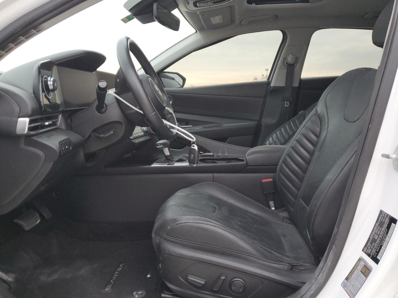 2021 Hyundai Elantra - Image 7